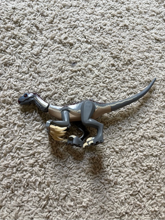 Lego Other - LEGO Jurassic World Dinosaur Figure: Therizinosaurus 76949 COMPLETE AUTHENTIC ✅